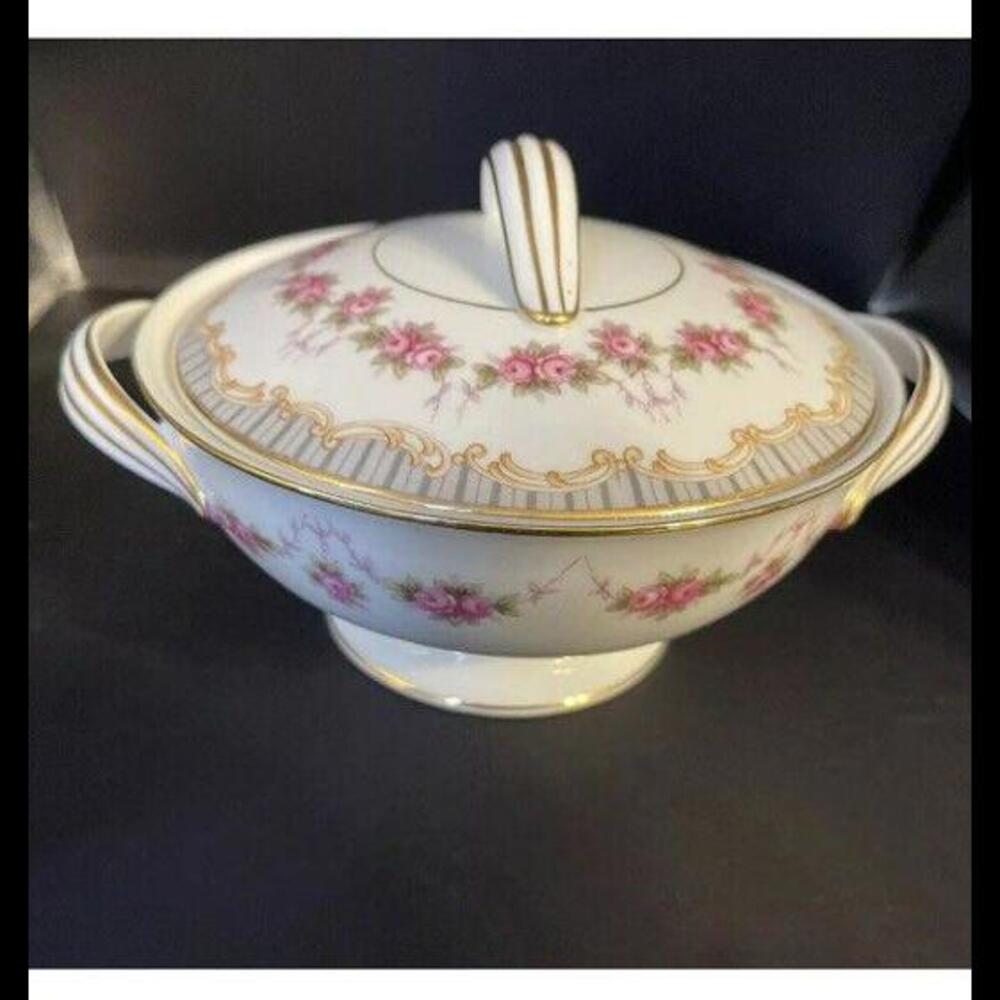 🍽️Noritake Japan Ridgewood # 5201 Sugar Bowl with Lid